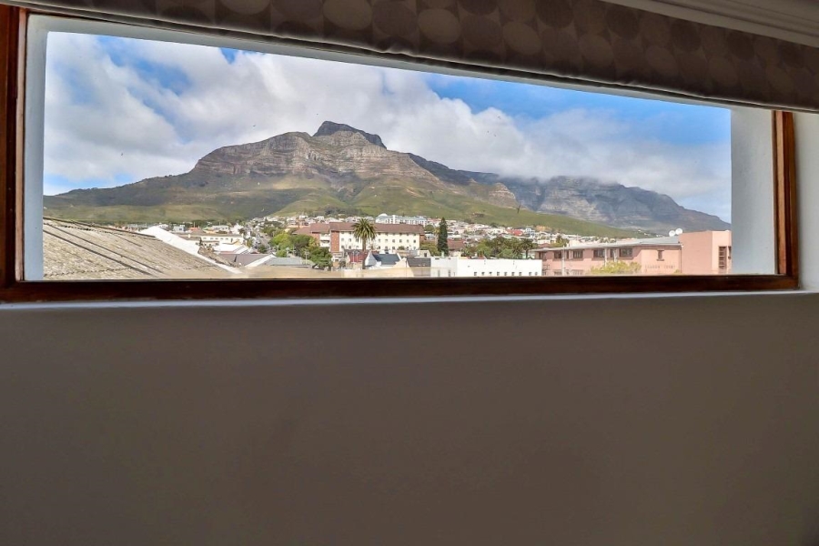 1 Bedroom Property for Sale in Woodstock Western Cape
